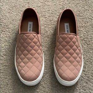 Steve Madden Slip on Sneaker